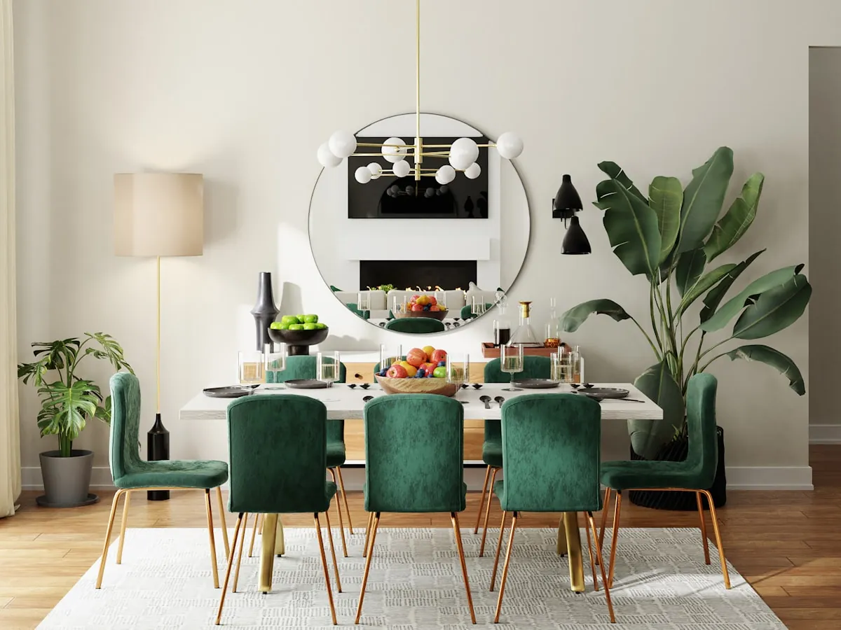 Comedor elegante con sillas tapizadas y lámparas colgantes doradas